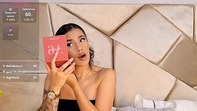 Camille Torres online show from 10, 9, 2025