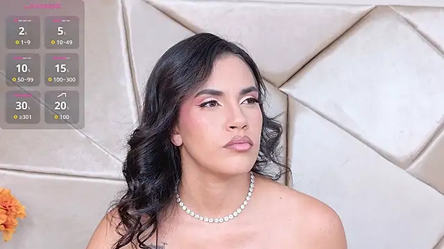 Camille Torres online show from 15, 10, 2025