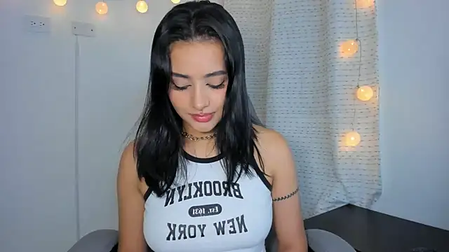 julia strauns online show from 14, 12, 2024