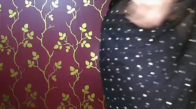 VR here 4U online show from 8, 2, 2025