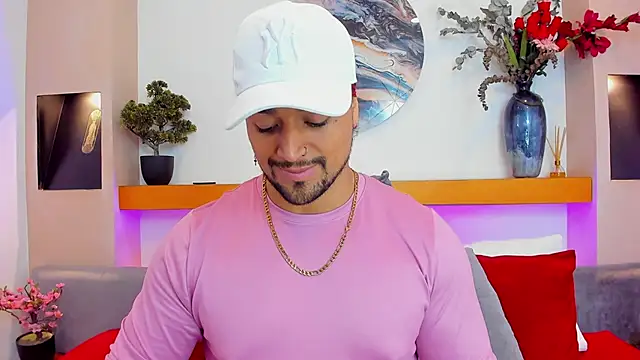 MikeEstevess online show from 19, 2, 2025