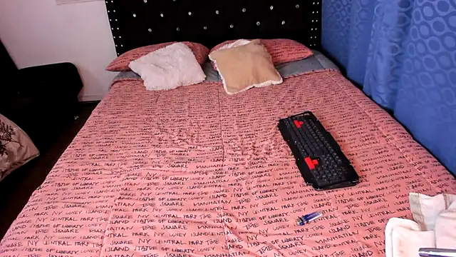 valerie luxe  online show from 24, 2, 2025