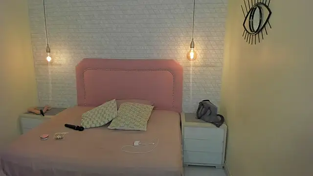 Kittytimberlake online show from 6, 4, 2026