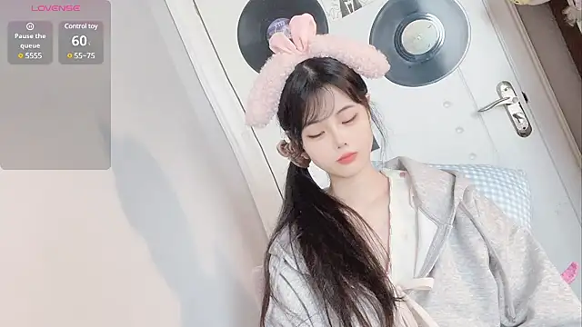 Qedgjwyz1 online show from 1, 3, 2025