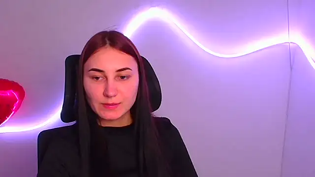 Jennifer Blum online show from 3, 3, 2025