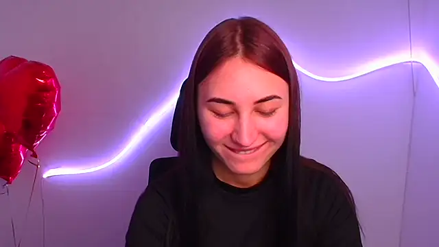 Jennifer Blum online show from 3, 3, 2025