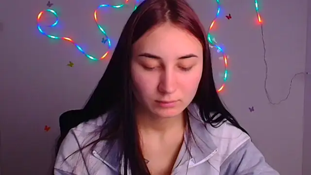 Jennifer Blum online show from 4, 3, 2025