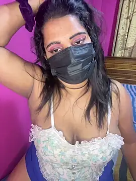 NOORA-GIRL online show from 8, 9, 2025