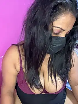 NOORA-GIRL online show from 18, 11, 2025