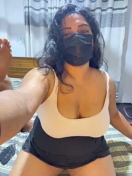 NOORA-GIRL online show from 31, 3, 2026