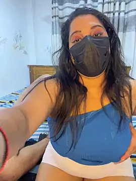 NOORA-GIRL online show from 26, 3, 2026