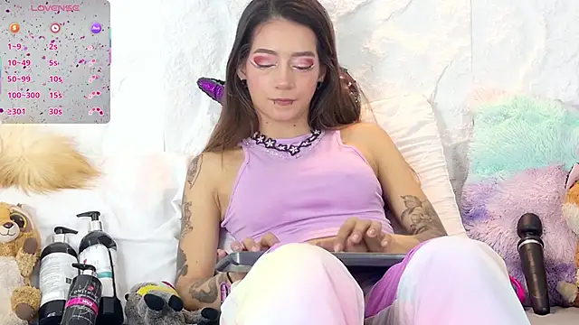 zorravioletta1 online show from 28, 9, 2025