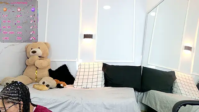 Snapshot of zorravioletta1 chatting on 23, 2, 2026 zorravioletta1 online show from 23, 2, 2026