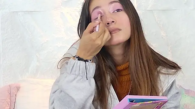 zorravioletta1 online show from 9, 10, 2025