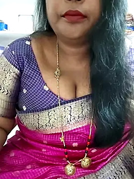 Snapshot of Swapna_143 chatting on 13, 11, 2025 Swapna 143 online show from 13, 11, 2025