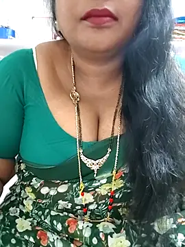 Snapshot of Swapna_143 chatting on 29, 11, 2025 Swapna 143 online show from 29, 11, 2025