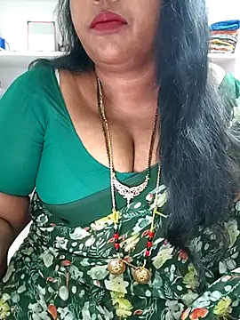 Snapshot of Swapna_143 chatting on 1, 12, 2025 Swapna 143 online show from 1, 12, 2025