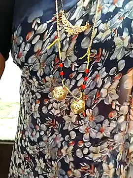 Snapshot of Swapna_143 chatting on 8, 3, 2025 Swapna 143 online show from 8, 3, 2025