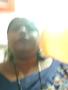 Snapshot of Swapna_143 chatting on 4, 3, 2025 Swapna 143 online show from 4, 3, 2025