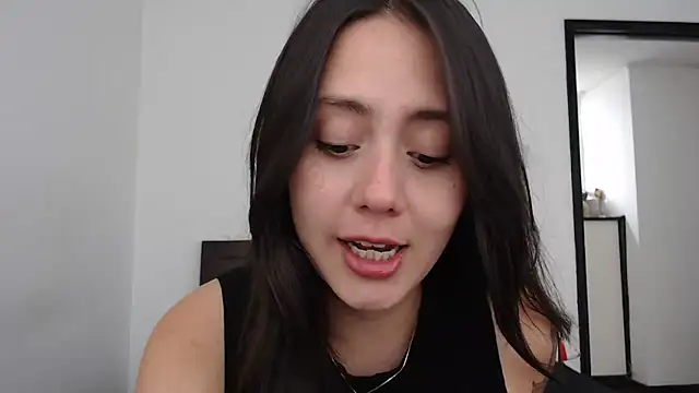 rebecca collin online show from 11, 4, 2026