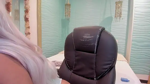 cherry chel online show from 28, 5, 2026