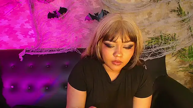 cherry chel online show from 17, 10, 2025