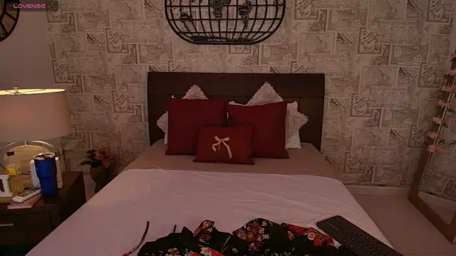 cherry chel online show from 8, 3, 2025