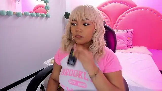 Snapshot of cherry_chel chatting on 14, 2, 2026 cherry chel online show from 14, 2, 2026