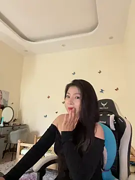 Snapshot of MiMi_0293 chatting on 6, 5, 2026 MiMi 0293 online show from 6, 5, 2026