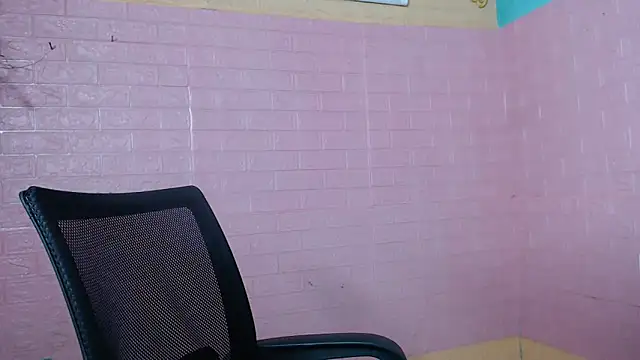 MiMi 0293 online show from 13, 3, 2025