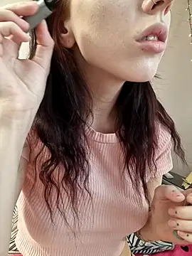 Snapshot of _Alice_0-0 chatting on 7, 10, 2025 Alice 0-0 online show from 7, 10, 2025