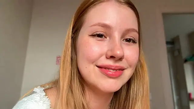 HoneyAudrey online show from 25, 4, 2026