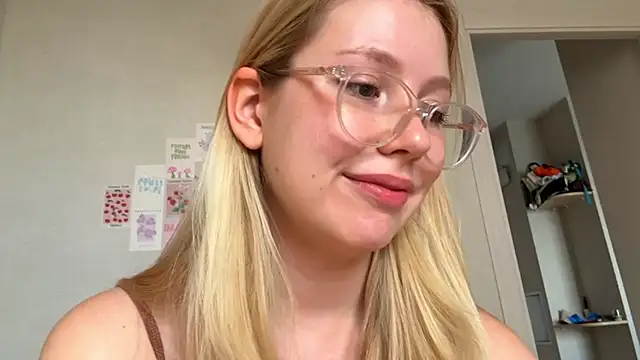 HoneyAudrey online show from 11, 9, 2025