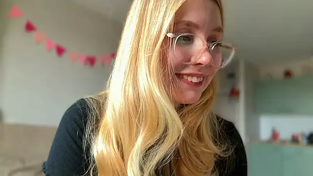 HoneyAudrey online show from 21, 10, 2025