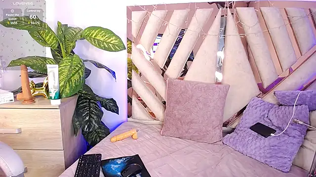 Camille jhonson online show from 18, 3, 2025