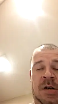 Davo84123 online show from 18, 12, 2025