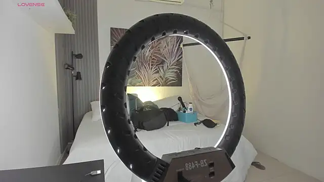 emma alice  online show from 31, 10, 2025