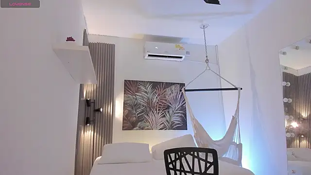 Snapshot of emma_alice_ chatting on 5, 12, 2025 emma alice online show from 5, 12, 2025