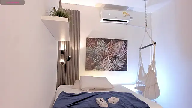 Snapshot of emma_alice_ chatting on 27, 2, 2026 emma alice online show from 27, 2, 2026