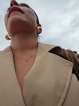 Karen San Miguel online show from 27, 3, 2026