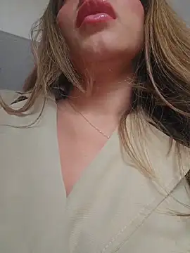 Karen San Miguel online show from 4, 4, 2026