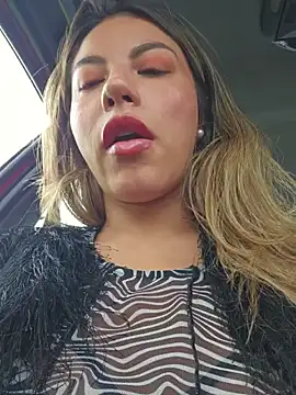 Karen San Miguel online show from 7, 10, 2025