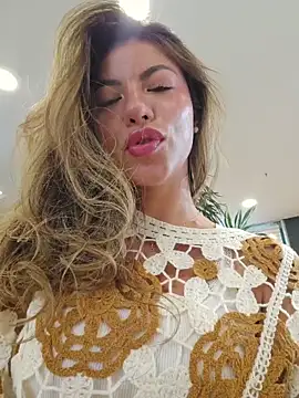 Karen San Miguel online show from 4, 5, 2026