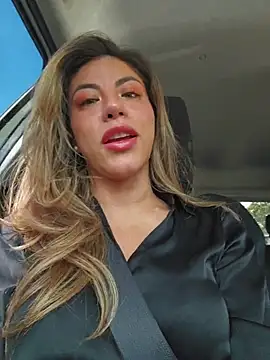 Karen San Miguel online show from 3, 12, 2025