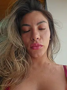 Karen San Miguel online show from 5, 12, 2025