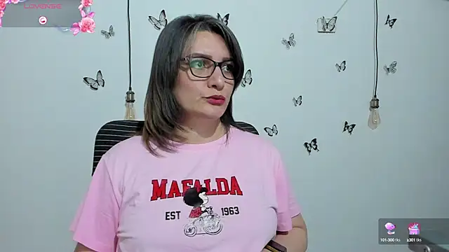 Amie Adams82  online show from 24, 9, 2025