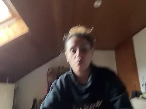 JeSuisUnTapin online show from 16, 10, 2025