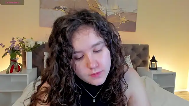 Snapshot of Ariella_Sol chatting on 15, 6, 2026 Ariella Sol online show from 15, 6, 2026
