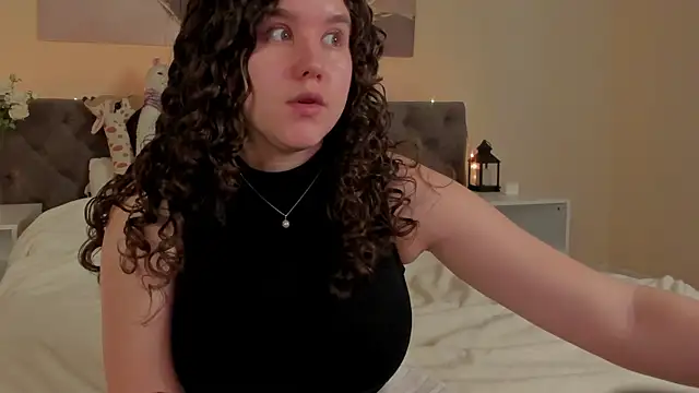 Snapshot of Ariella_Sol chatting on 3, 7, 2026 Ariella Sol online show from 3, 7, 2026
