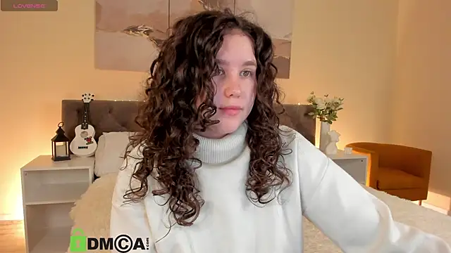 Ariella Sol online show from 7, 10, 2025